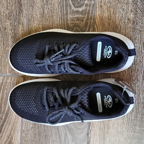 Athletic Works Women's Sneakers - Picture 5 of 7